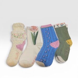 4-Pair Floral Crew Socks Set Cottagecore Aesthetic